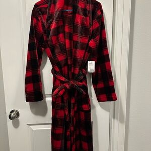 Kohl's Supersoft Red and Black Plush Robe